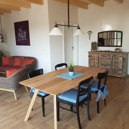Loeh Holiday home Kleinmaischeid